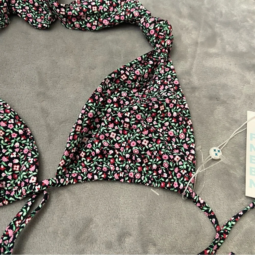 New! Frankie’s Bikinis Kealy triangle bikini top summer nights floral 4651